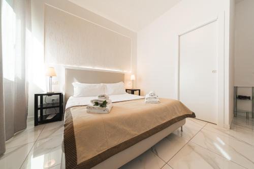 Santo Stefano House | Grand Central Room