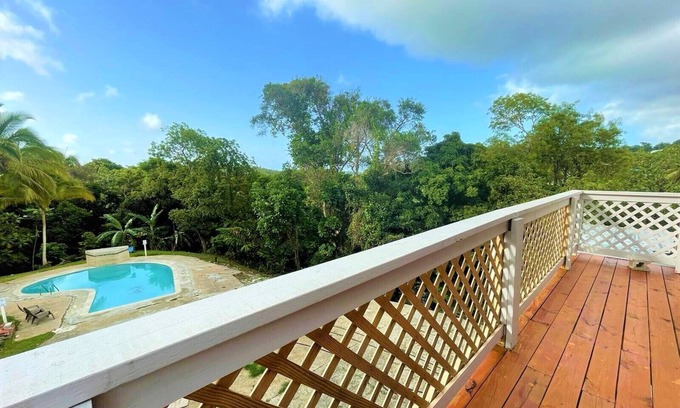 Jimenez Ski Chalet | Grand Chalet, Private Pool, AC, River Access, Pool Table BBQ WIFI Parking