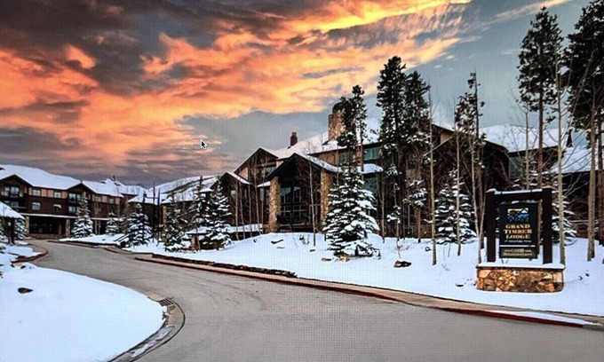 Breckenridge Hotel | Grand Timber Lodge Ski In Studio w/1 Bath- Sleeps 4