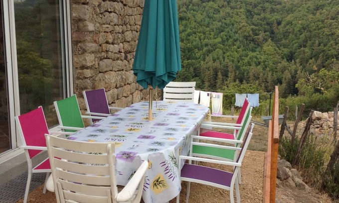 Les Nonieres Villa | Grande Maison en Pierre 13 Couchages en Ardèche Entre Lamastre et Le Cheylard