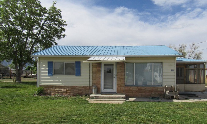 Huntington House | Grandmas Country Cottage