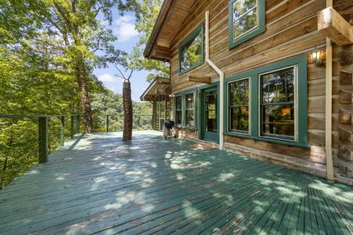 Marshall House | Grandpa Dans Cabin Mtn River view 34 acre retreat
