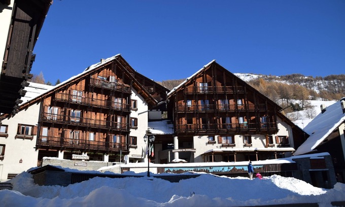 Champlas du Col Apartment | Grange Hike & Ski - 7C Sestriere
