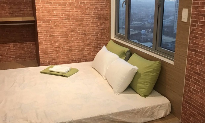 Santo Cristo Apartment | Grass residences sm north cozy comfortable stay qc - jeff