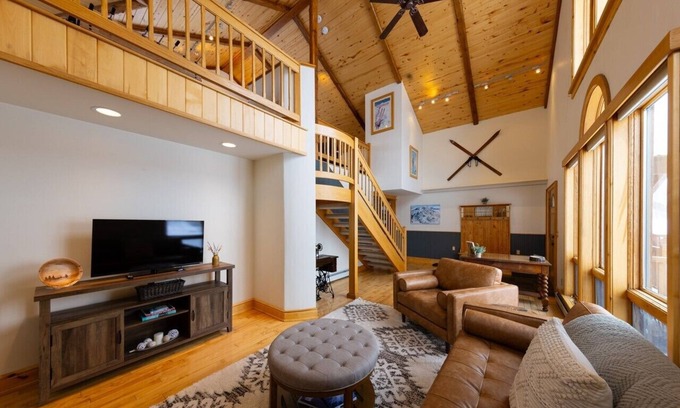 Crested Butte South House | Great CB South location next to Tully's, Free Bus, Camp4 Coffee, Cement Creek Rd