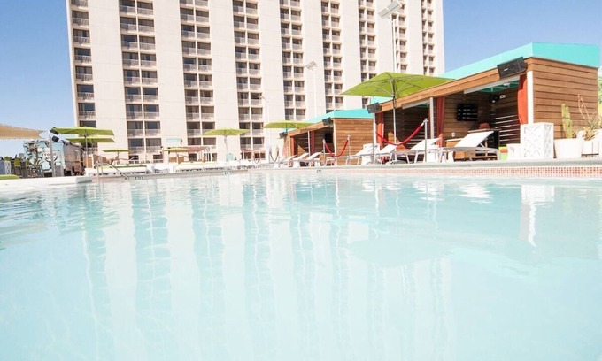 Downtown Las Vegas Hotel | Great Location! 2 Convenient Units, Fremont Street is Right Across The Street