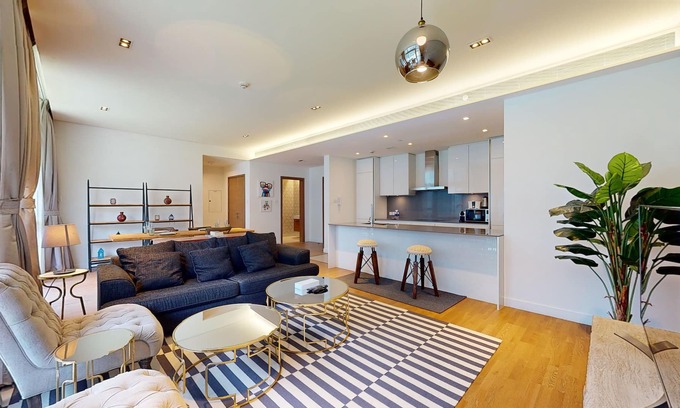 Al Wasl Apartment | Great location chic apt in CityWalk Dubai