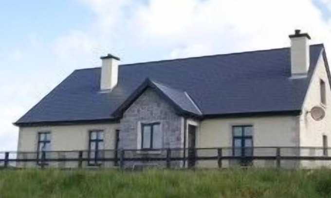 Cleggan Apartment | Great location for discovering Connemara