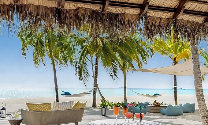 Reethi Rah Hotel | Great Relaxing Overnight Stay! Beach View w/Private Pool and Indoor Spa Tub!