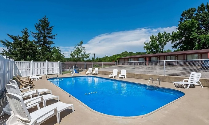 Summit Hotel | Great Relaxing Overnight Stay at Knights Inn Ashland! Pet-friendly, Pool!