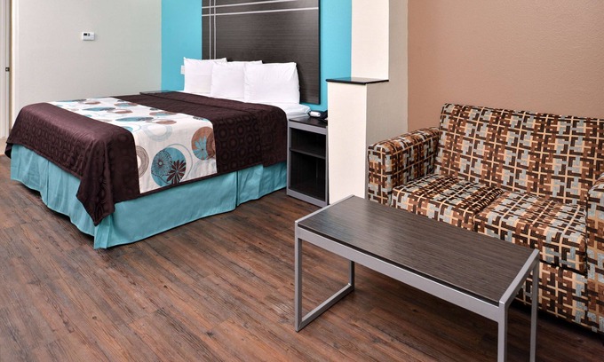 Spring Hotel | Great Relaxing Overnight Stay! Comfortable Unit! Close to ExxonMobil Campus!