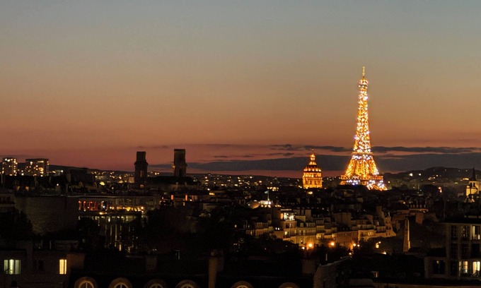 Arsenal Apartment | Great top floor with Eiffel Tower view and roof top in the heart of Paris