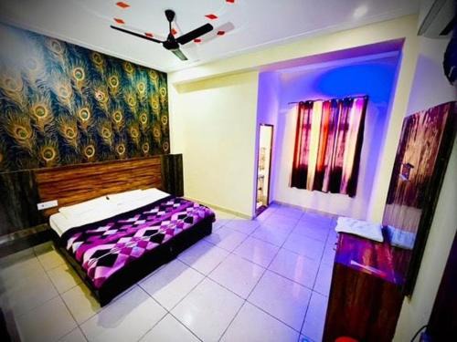 Rohtak Hotel | Green grapes