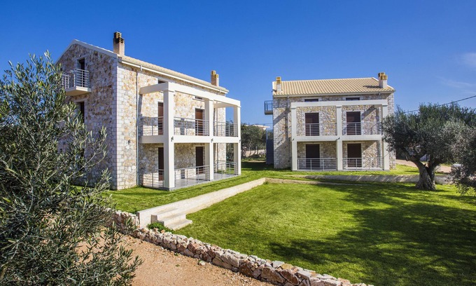 Valanidorrachi Hotel | Green Hill