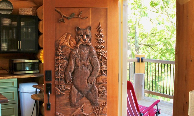 Marlinton Cabin | Greenbrier Riverfront Log Cabin. Unforgettable WV Getaway. River Ridge Retreat