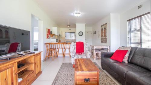 Elgin Apartment | Greenways Strand Golf Beach C3