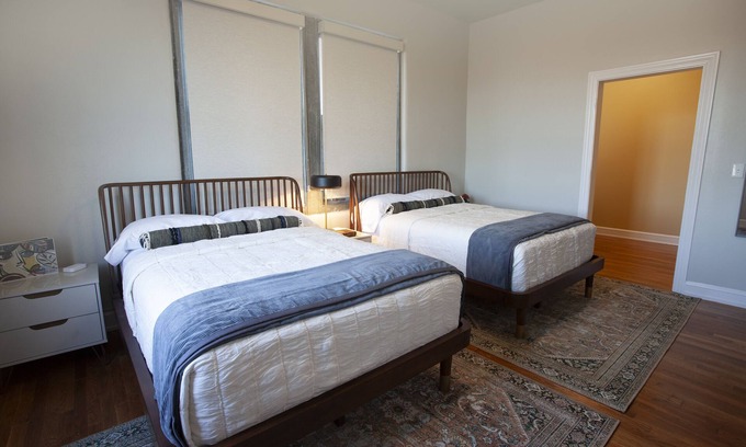 Tyler Hotel | Greyhound Inn - Classic Double Suite