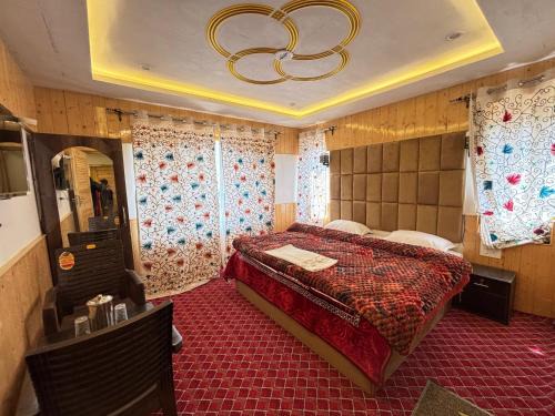 Pahalgam Hotel | Grin Villa
