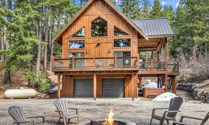 Roslyn Ridge House | Grizzly Grove