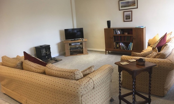 Peak District Cottage | Groom's Cottage a fabulously quiet paradise in the heart of the Peak District