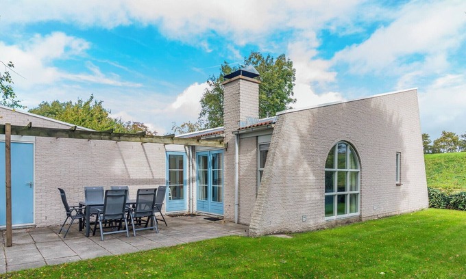 Brouwershaven Cottage | Ground floor 6-person bungalow