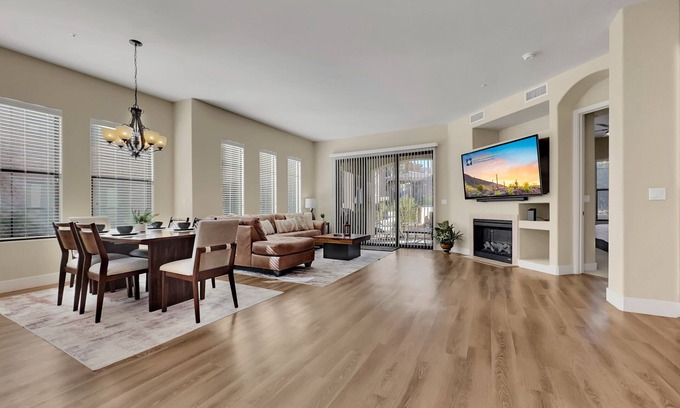 Foothills Club West Condo | Ground Floor Poolside Condo! Trails, Bikes Ahwatukee. 30 Nights Min.