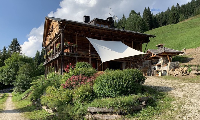 Santo Stefano di Cadore Ski Chalet | ground floor studio apartment