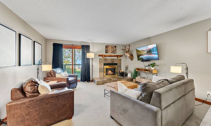 Mountain House Condo | Ground floor unit with less than 5 minutes walk to the lifts - great location!