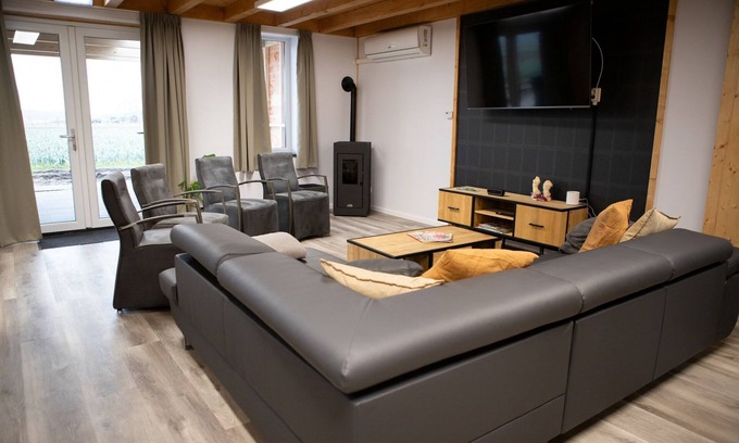 Municipality of Oirschot House | Group accommodation near our own food forest