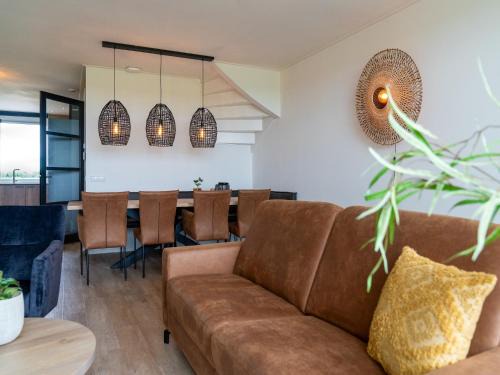 Leons House | Group Getaway in Friesland, cleaning included