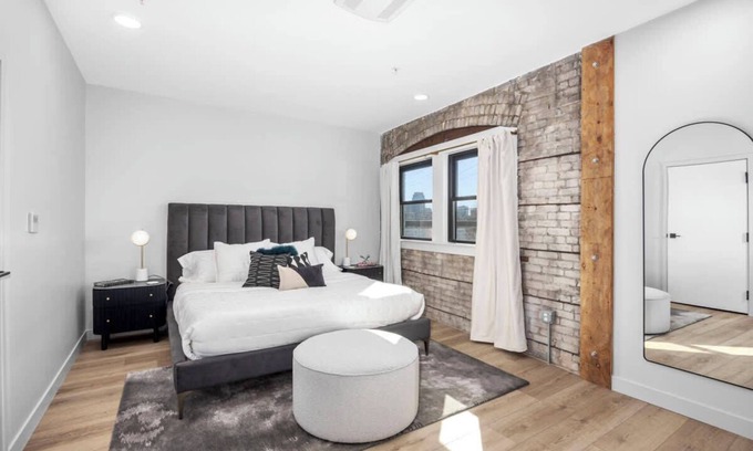 Grand Rapids Apartment | Group-Perfect - 3 Private Suites Downtown