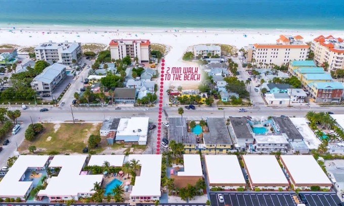 Bay Esplanade Apartment | Group Retreat Paradise | Stylish 8BR Beach Oasis