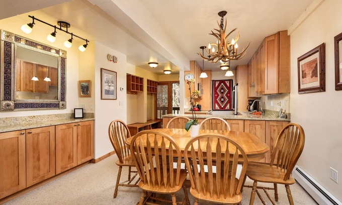 Snowmass Village Condo | Guest Favorites at 10% Off! Stay 3 nights through Nov