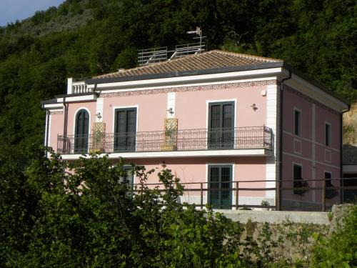 Giffoni sei Casali House | Guest House Cifrino