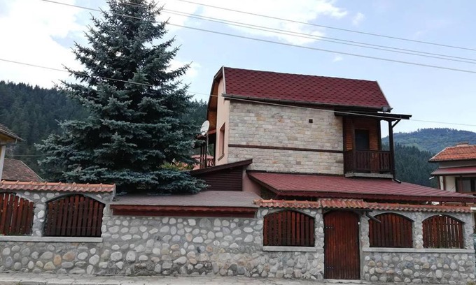 Samokov House | Guest House Diva Reka