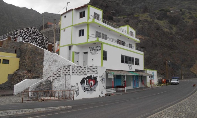 Janela Bed & Breakfast | Guest House Frontera