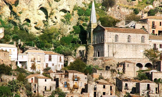 Pentedattilo House | Guest House - Pentedattilo Country Houses