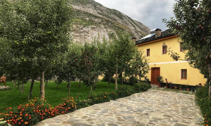 Rabdisht House | Guest House Sabriu