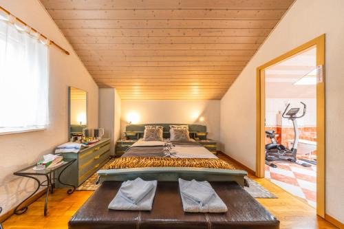 Bouveret House | Guest room à la maison de la Plage