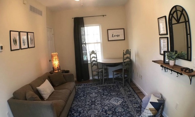 Lincoln House | Guest suite in the woods with private entry