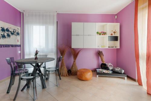 Milan Apartment | GuestHost - Bisceglie M1 Balcony Apartment