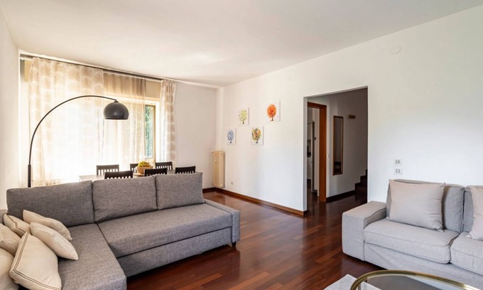 Historic Centre Apartment | GuestHost - Central & Bright Apartment Padova