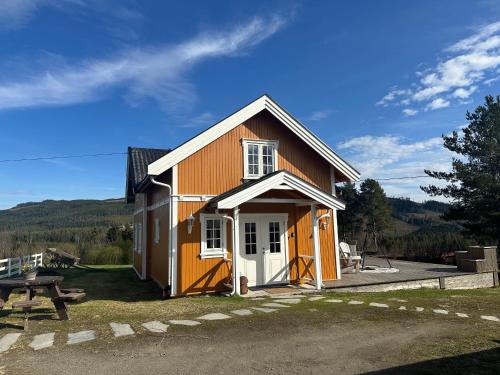 Ringsaker House | Guesthouse 20 min from Sjusjoen, 30 min from Lillehammer and Hamar, 2h from Oslo