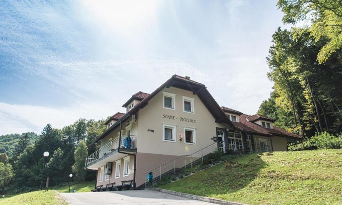 Podcetrtek House | Guesthouse Haler