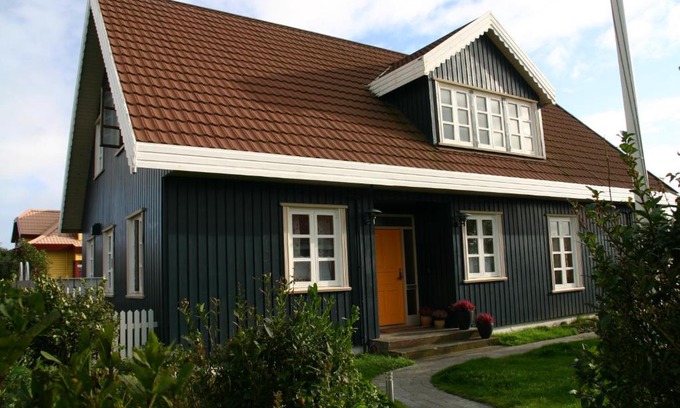 Stokkseyri House | Guesthouse Heba