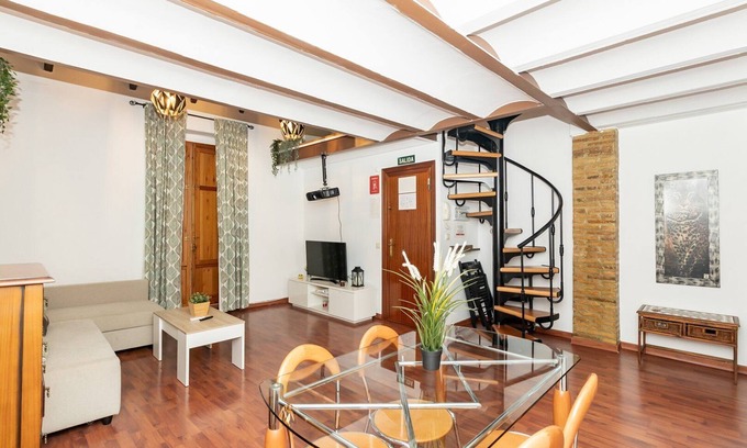 Eixample Apartment | GuestReady Essential - Duplex in Ruzafa Valencia