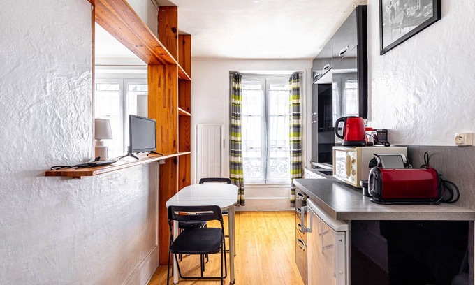 Quartier de la Folie-Mericourt Apartment | GuestReady - Parisian haven near attractions
