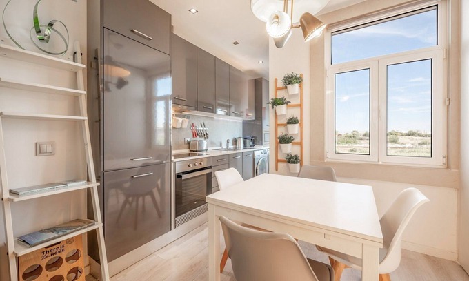 Falca Apartment | GuestReady - Stylish stay near Parque das Nações
