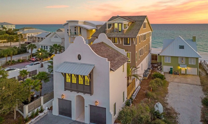Seacrest House | GULF FRONT STUNNER with PRIVATE BEACH, POOL & SPA! BRAND NEW, Sleeps 28!