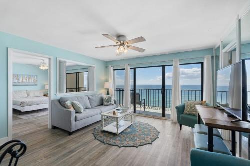 Lower Grand Lagoon House | Gull Watch by AvantStay Beachfront Condo